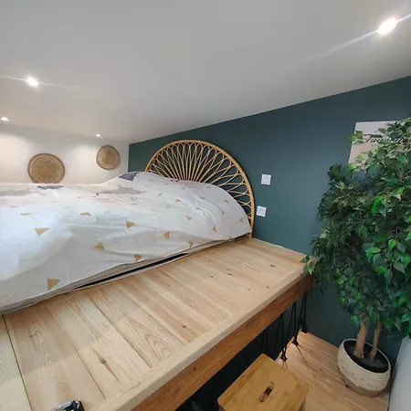 Domek alpejski Tiny House Avec Jardin Et Acces Piscine Chauffee Saint-Médard-en-Jalles