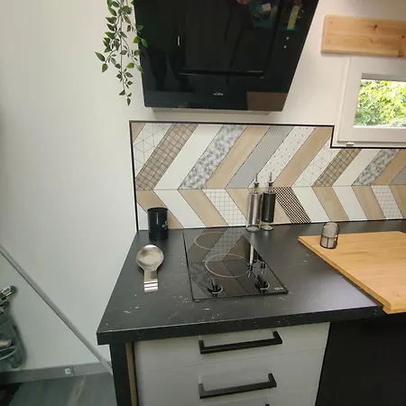Chalet Tiny House Avec Jardin Et Acces Piscine Chauffee *